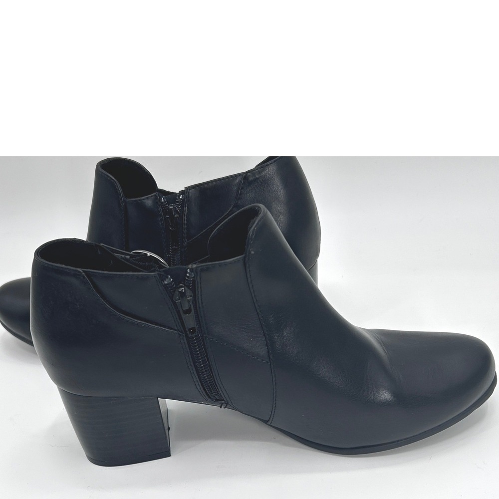 White Mountain Faux Leather Ankle Booties Black Buckle Heel Size 10W western - Picture 10 of 14